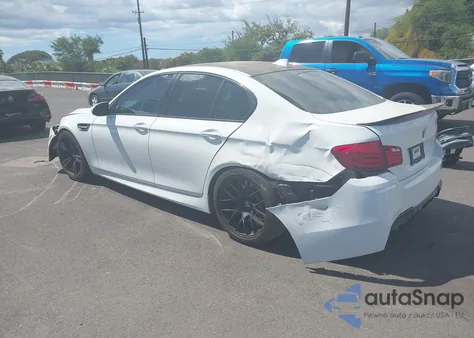 2013 BMW M5 из США, поврежденный, VIN WBSFV9C59DC773781